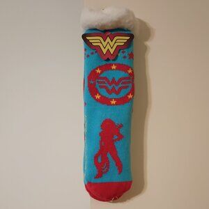 NWT ~ Unisex Wonderwoman Sherpa Lined Gripper Bottom Slipper Socks